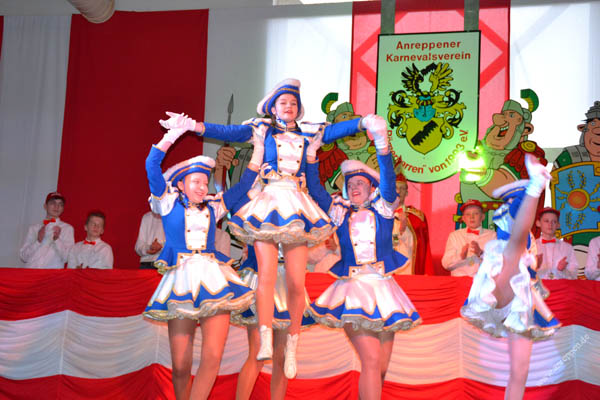 2016-AKV-So-073