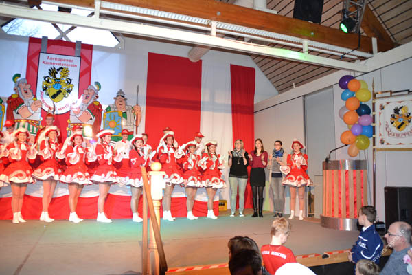 2016-AKV-So-123