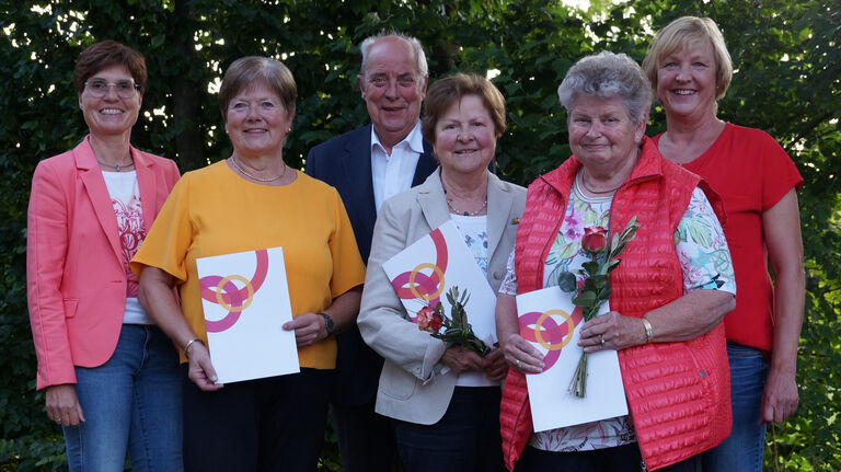 Mitgliederversammlung der kfd Anreppen mit Wahlen und Ehrungen