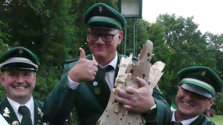 Neue Könige beim Vogelschießen ermittelt