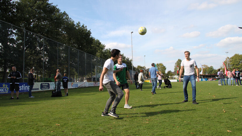 GWA neue ERSTE Spieler mit hohen Fußballkunstspielchen