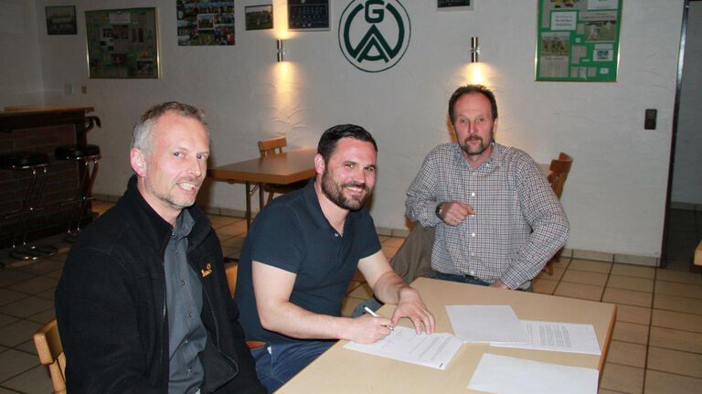 Tobias Tschernik neuer Fußball-Trainer des GWA